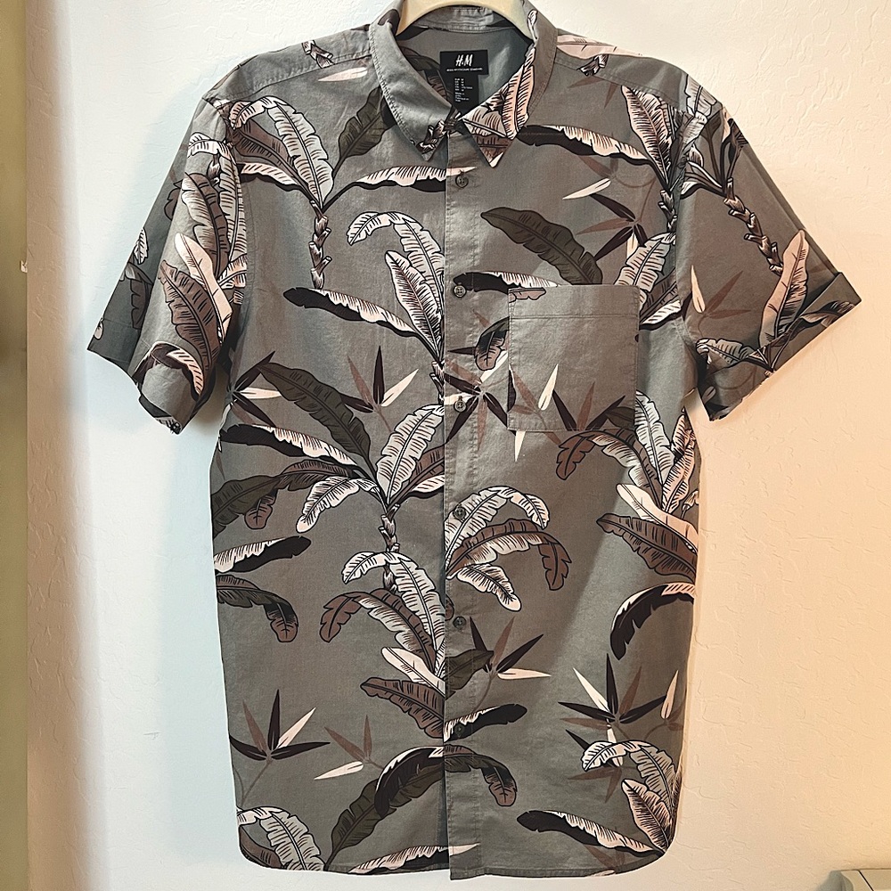 Mens H&M Graphic Button Front Shirt